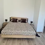 B Bruxelles Airport Bonheur Lägenhet