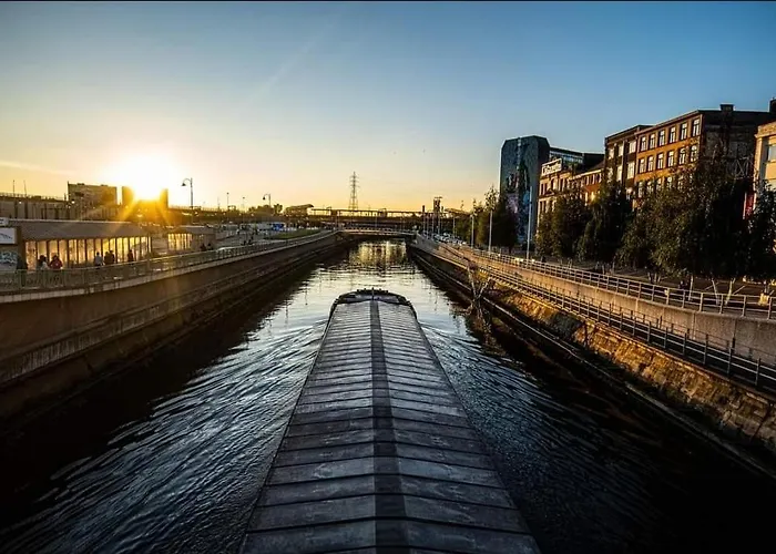 B Bruxelles Airport Bonheur
